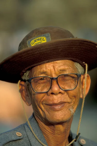 Anciano Ciudad Phnom Penh Camboya Camboya Phnom Penh Febrero 2001 —  Fotos de Stock