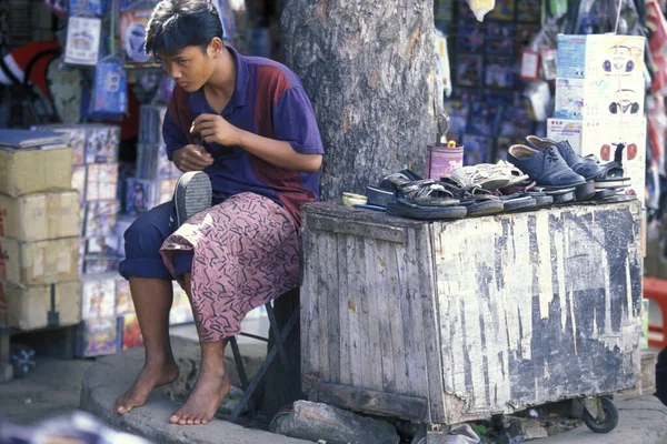 Kamboçya Nın Phnom Penh Kentindeki Psar Thmei Pazarında Bir Ayakkabı — Stok fotoğraf