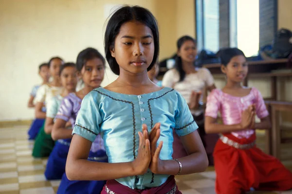 Traditionell Khmer Apsara Dansskola Staden Phnom Penh Kambodja Kambodja Phnom — Stockfoto