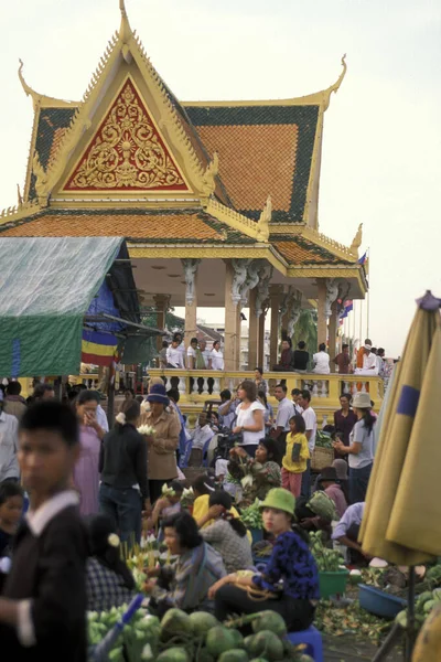 Preah Ang Dorngkeu Heiligdom Aan Tonle Sap River Stad Phnom — Stockfoto