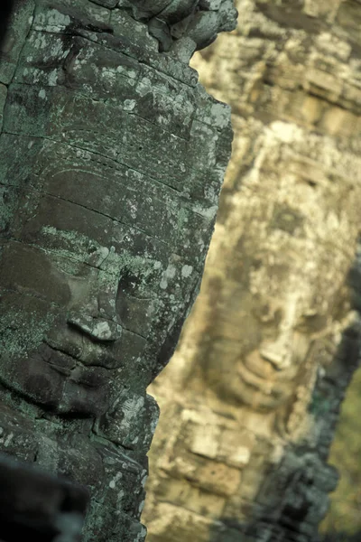 캄보디아 앙코르의 사원에 Tempel Ruins 얼굴이 Cambodia Siem Reap February — 스톡 사진