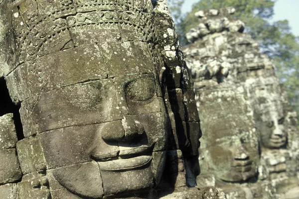 Cara Piedra Templo Bayon Las Ruinas Tempel Angkor Thom Ciudad —  Fotos de Stock