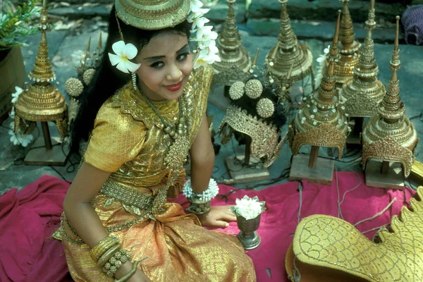 Khmer Apsara Tańczące Kobiety Świątyni Preah Khan Świątynnym Mieście Angkor — Zdjęcie stockowe