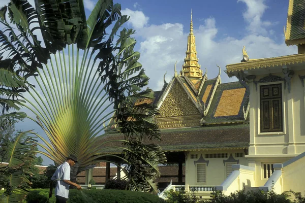 柬埔寨金边市皇家宫的建筑 柬埔寨 2001年2月 — 图库照片