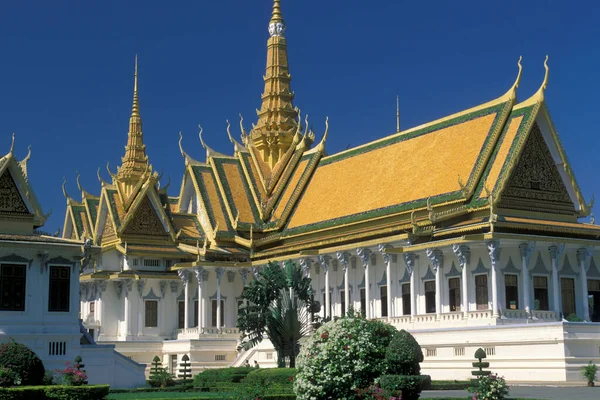 Architettura Del Palazzo Reale Nella Città Phnom Penh Della Cambogia — Foto Stock