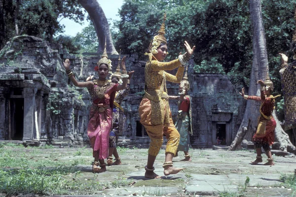 Khmer Apsara Danza Las Mujeres Templo Preah Khan Ciudad Del — Foto de Stock