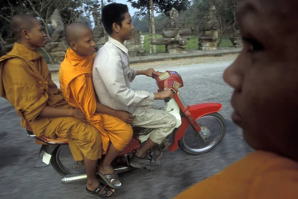 Munkar Motorcykel Temple City Angkor Nära Staden Siem Reap Västra — Stockfoto