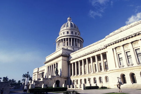 Capitolio Nazionale Nella Città Avana Cuba Nel Mare Dei Caraibi — Foto Stock