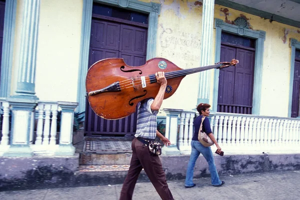 Музикант Вулицях Міста Гавана Кубі Каріббовому Морі Куба Гавана Жовтень — стокове фото