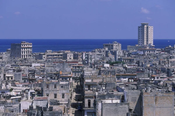 哈瓦那市的一个古老城镇 位于加勒比海的古巴沿岸 哈瓦那 2005年10月 — 图库照片