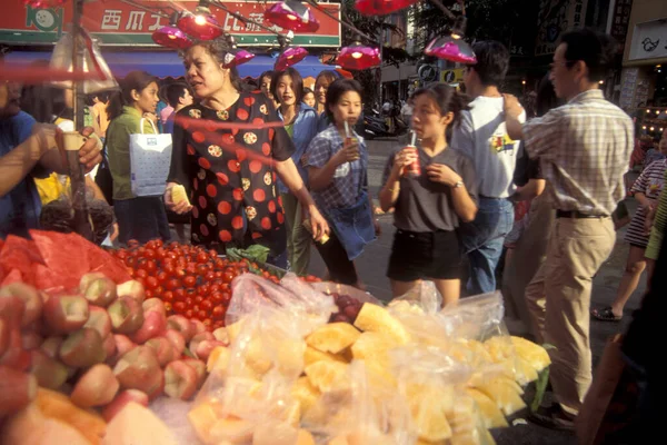 Frutta Mercato Alimentare Mercato Della Città Nel Centro Della Città — Foto Stock