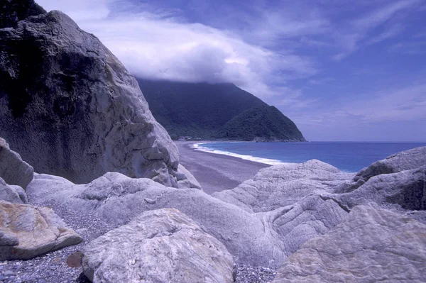 Een Strand Het Landschap Bij Hualien Aan Oostkust Van Stille — Stockfoto