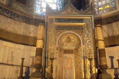 İstanbul 'un eski İstanbul kentindeki Sultan Ahmed Camii veya Mavi Cami. Türkiye, İstanbul, Mayıs 2002