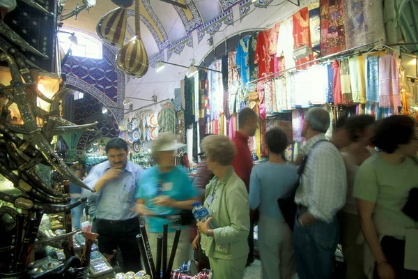 Una Strada Del Mercato Presso Vecchio Souq Bazaar Kapali Carsi — Foto Stock