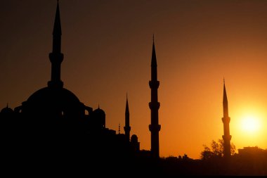 İstanbul 'un eski İstanbul kentindeki Sultan Ahmed Camii veya Mavi Cami. Türkiye, İstanbul, Mayıs 2002