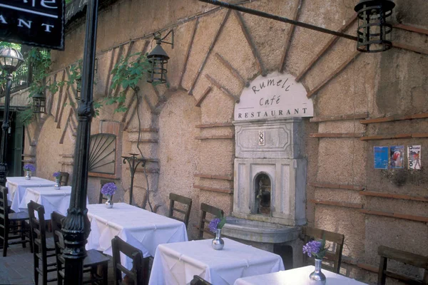 Egy Étterem Törökországi Isztambul Óvárosában Törökország Isztambul 2002 Május — Stock Fotó