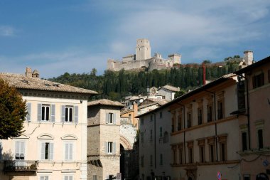 İtalya 'nın Perugia ilindeki eski Assisi kasabası. İtalya, Assisi, Eylül 2001