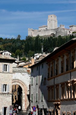İtalya 'nın Perugia ilindeki eski Assisi kasabası. İtalya, Assisi, Eylül 2001