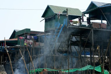 Asya Kamboçya siem riep tonle sap