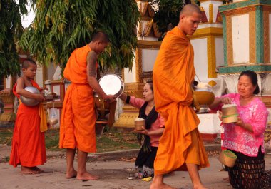 Sabahları Monks tapınağında
