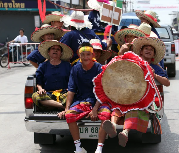 Pessoas no Bun Bang Fai Festival — Fotografia de Stock