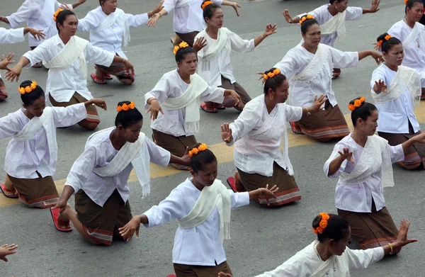 Les gens au festival Bun Bang Fai — Photo