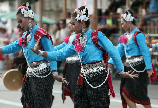 Pessoas no Bun Bang Fai Festival — Fotografia de Stock