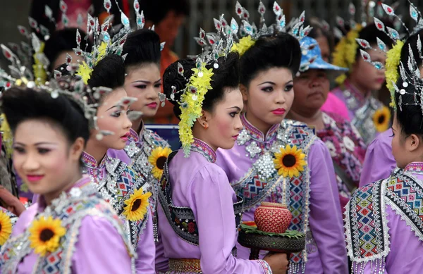 Gente en el Festival Bun Bang Fai —  Fotos de Stock