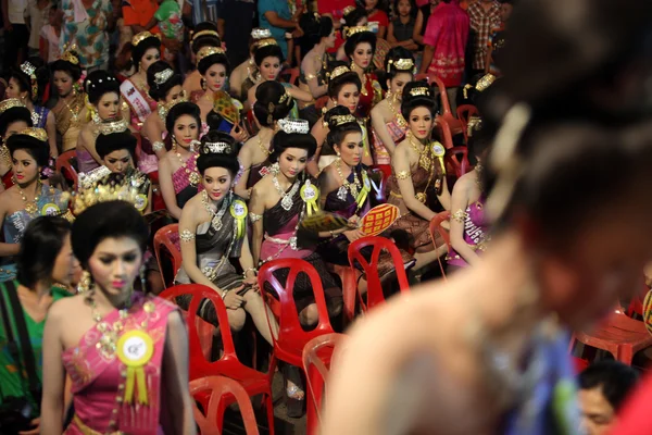 Mulheres em uma competição Miss Beleza — Fotografia de Stock