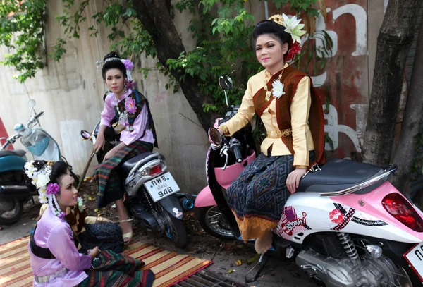 Topuz insanlara FAI Festivali Bang — Stok fotoğraf