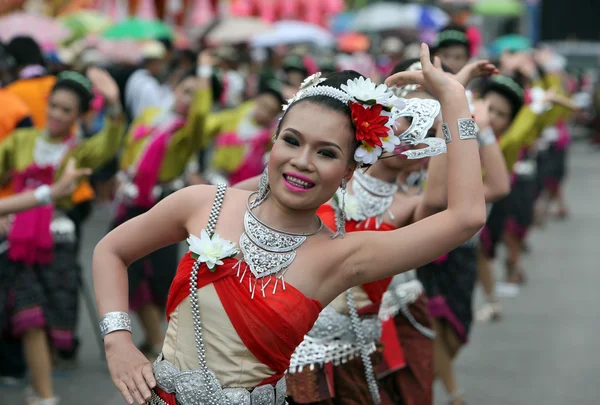 Les gens au festival Bun Bang Fai — Photo