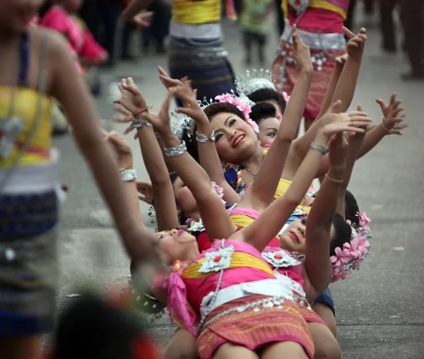 Pessoas no Bun Bang Fai Festival — Fotografia de Stock