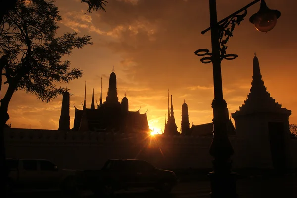Kuil Wat Phra Kaew di kota Bangkok — Stok Foto