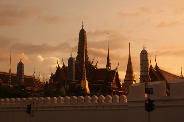 Chrám Wat Phra Kaew v Bangkoku města — Stock fotografie