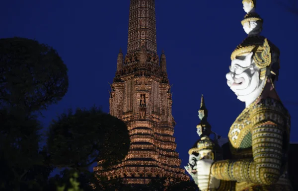 El templo de Wat arun —  Fotos de Stock