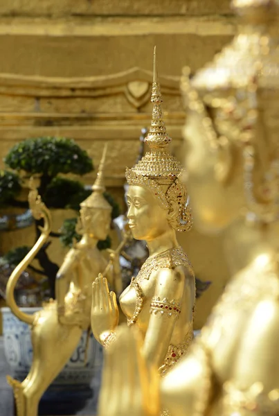 Le temple de Wat Phra Kaew dans la ville de Bangkok — Photo