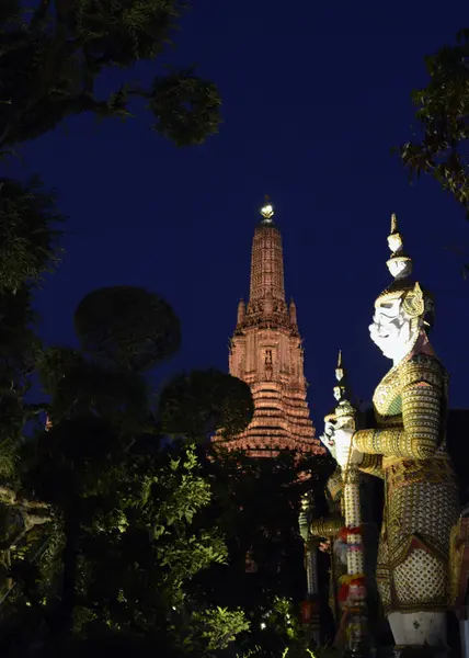 El templo de Wat arun —  Fotos de Stock