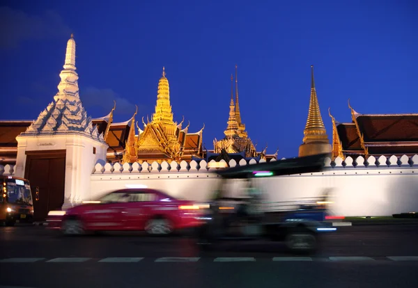 Chrám Wat Phra Kaew v Bangkoku města — Stock fotografie