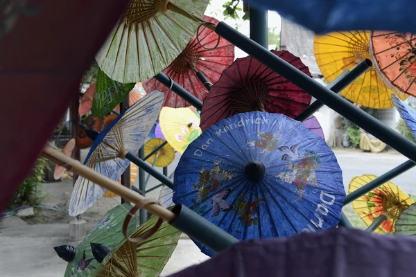 Umbrella production in the city of chiang mai — Stock Photo, Image
