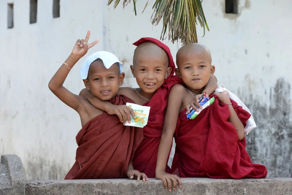 Asia Myanmar Myeik ciudad monje — Foto de Stock