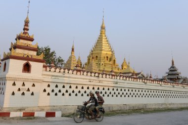 Asya Myanmar Inle Gölü Nyaungshwn Pagoda