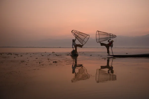 Fishermen on wooden boats with creels — Stock Photo, Image