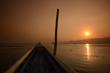 Asya Myanmar Inle Gölü manzara gündoğumu