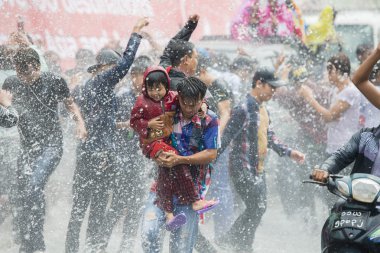 Asya Myanmar Mandalay Thingyan su Festivali