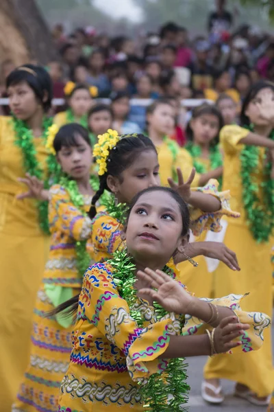 ASIA MYANMAR MANDALAY THINGYAN WATER FESTIVAL — Stock Photo, Image