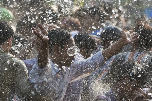 Asya Myanmar Mandalay Thingyan su Festivali — Stok fotoğraf