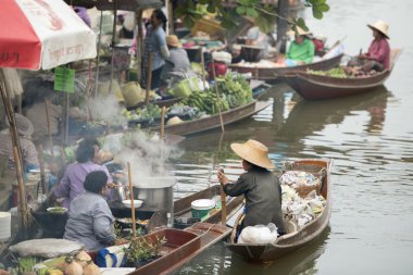 Asya Tayland Samut Songkhram Tha Kha Suüstü Pazarı