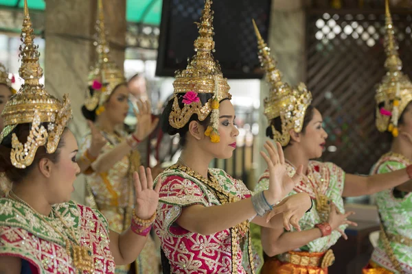 Asia Thailand Bangkok Erawan heiligdom dans — Stockfoto