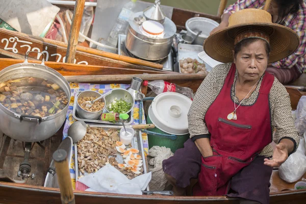 Asie Thajsko Samut Songkhram Tha Kha plovoucí trh — Stock fotografie