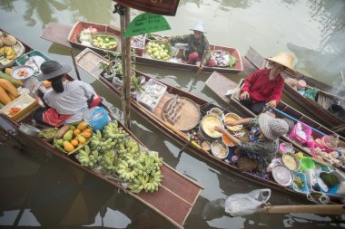 Asya Tayland Samut Songkhram Tha Kha Suüstü Pazarı